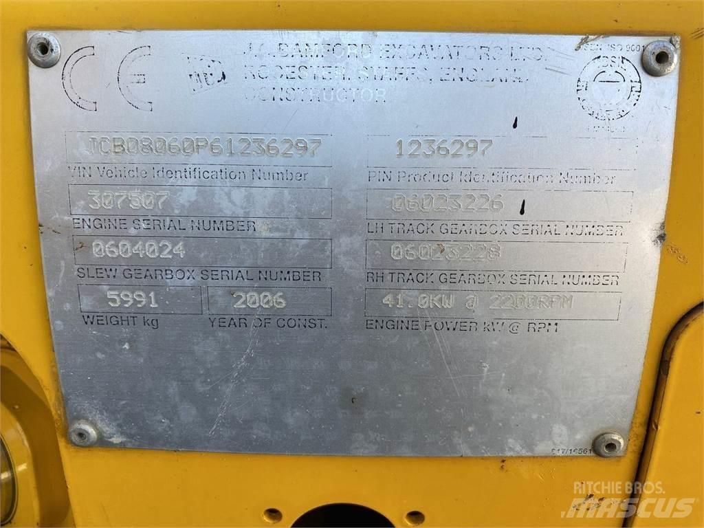 JCB 8060 Pelle sur pneus