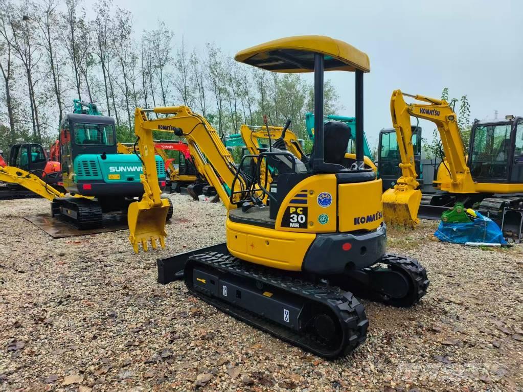 Komatsu PC 30 Mini pelle < 7t