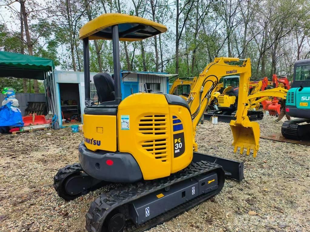 Komatsu PC 30 Mini pelle < 7t