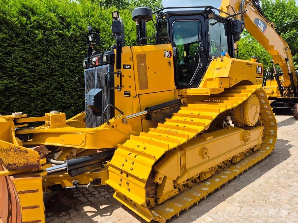 CAT D 6 LGP Bouteurs sur chenilles