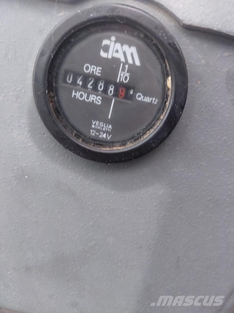 Kramer-allrad 808K Mini pelle 7t-12t