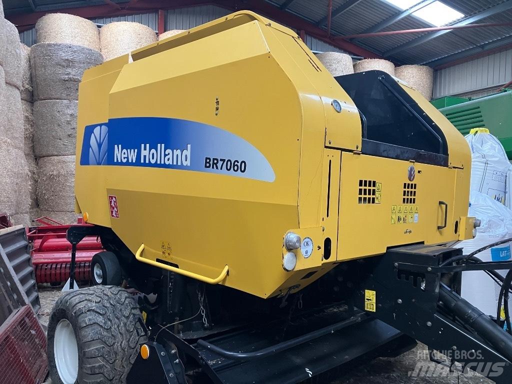 New Holland BR 7060 Presse à balle ronde