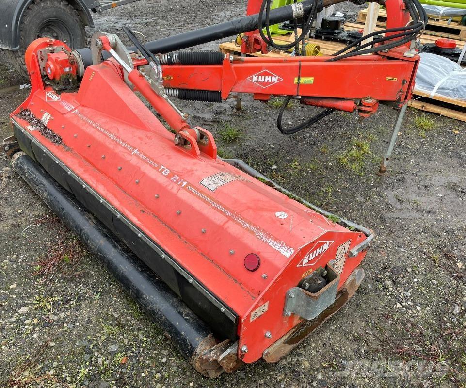 Kuhn TB 211 Autres matériels de fenaison