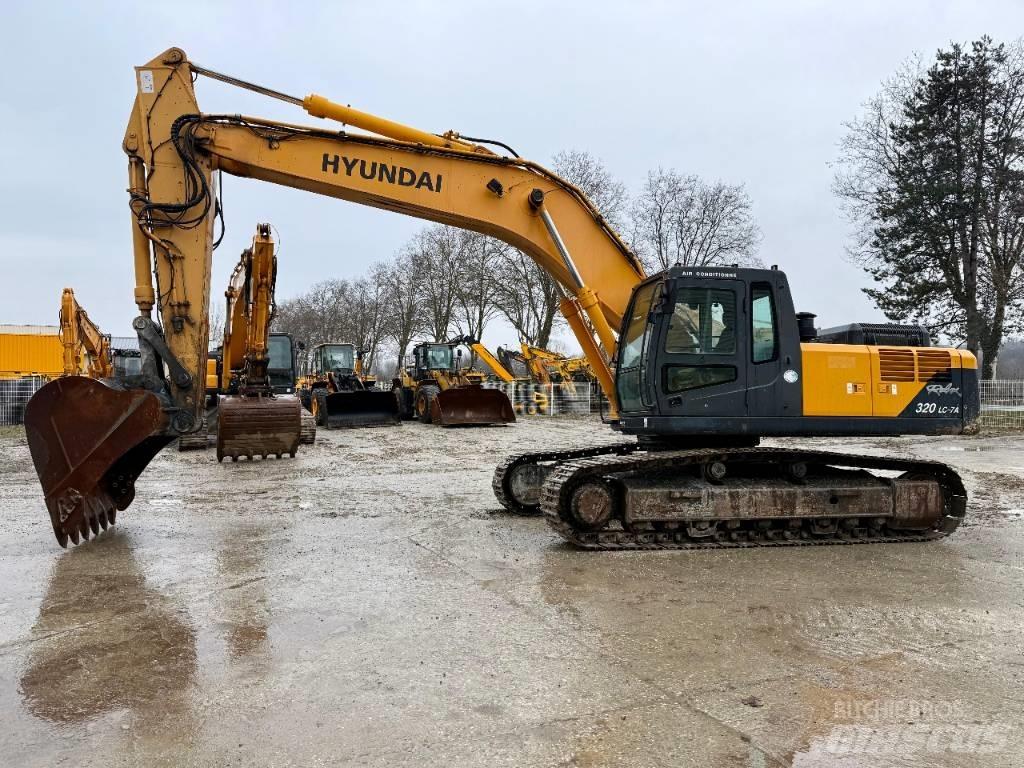 Hyundai R320LC-7A Pelle sur chenilles