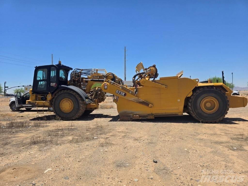 CAT 623K Scraper
