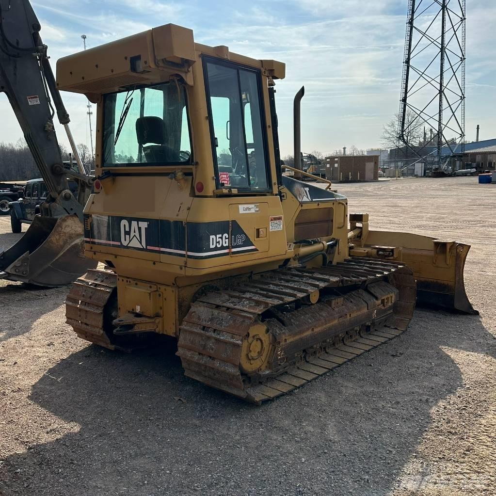 CAT D 5 G LGP Bouteurs sur chenilles