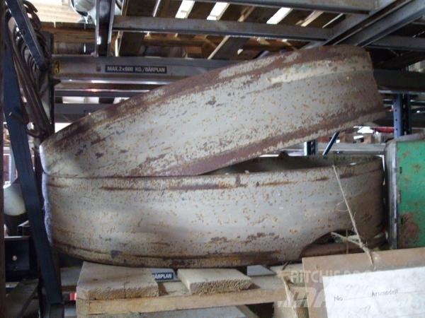  T-SATS 36-RS-8 Pneus, roues et jantes
