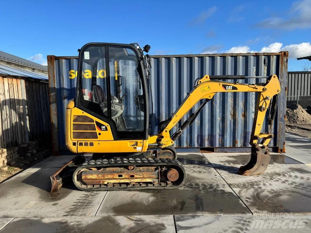CAT 302.4 D Mini pelle < 7t