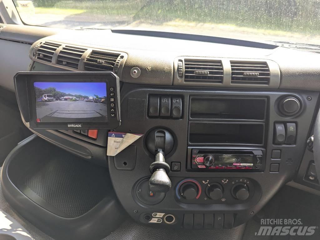 DAF CF 85.410 Camion plateau ridelle avec grue