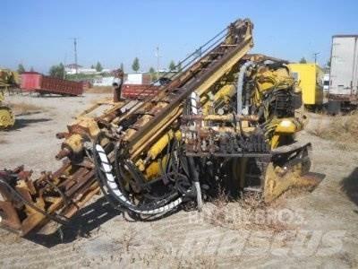  Le Roi and Joy RC Track Foreuse