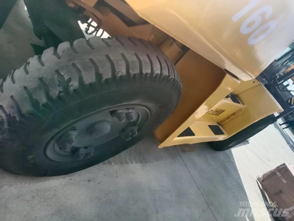 Komatsu FD 160 Chariots diesel