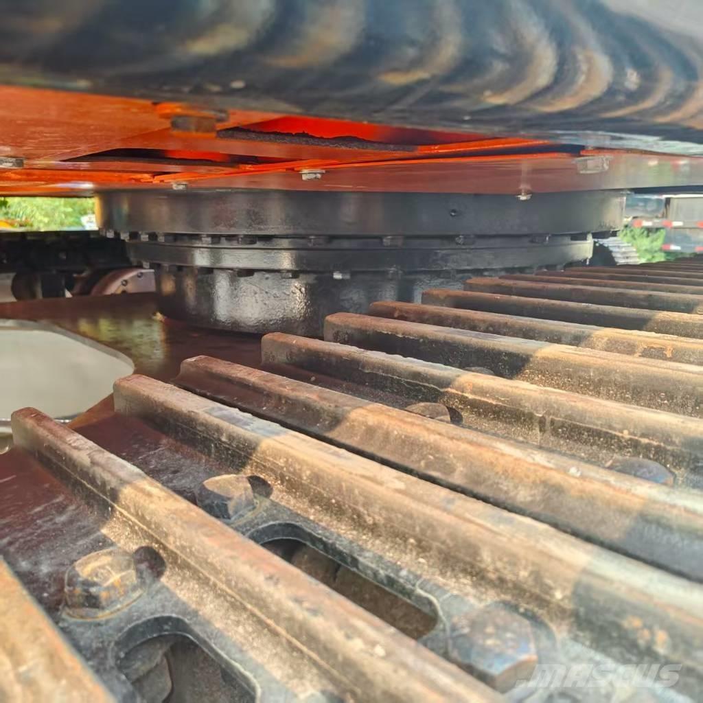 Doosan DX 300 LC Pelle sur chenilles