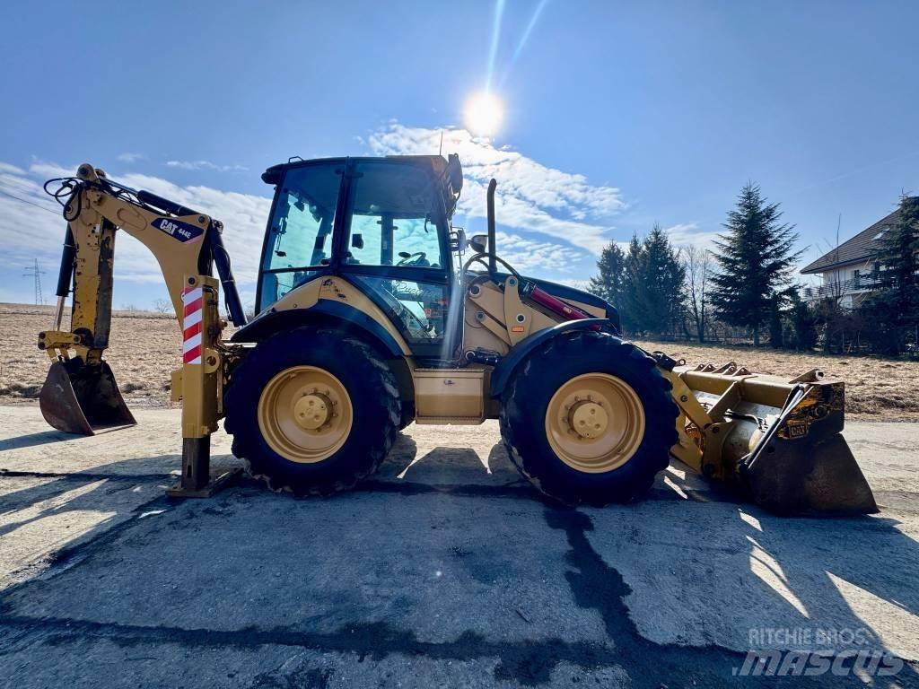 CAT 444 E Tractopelle