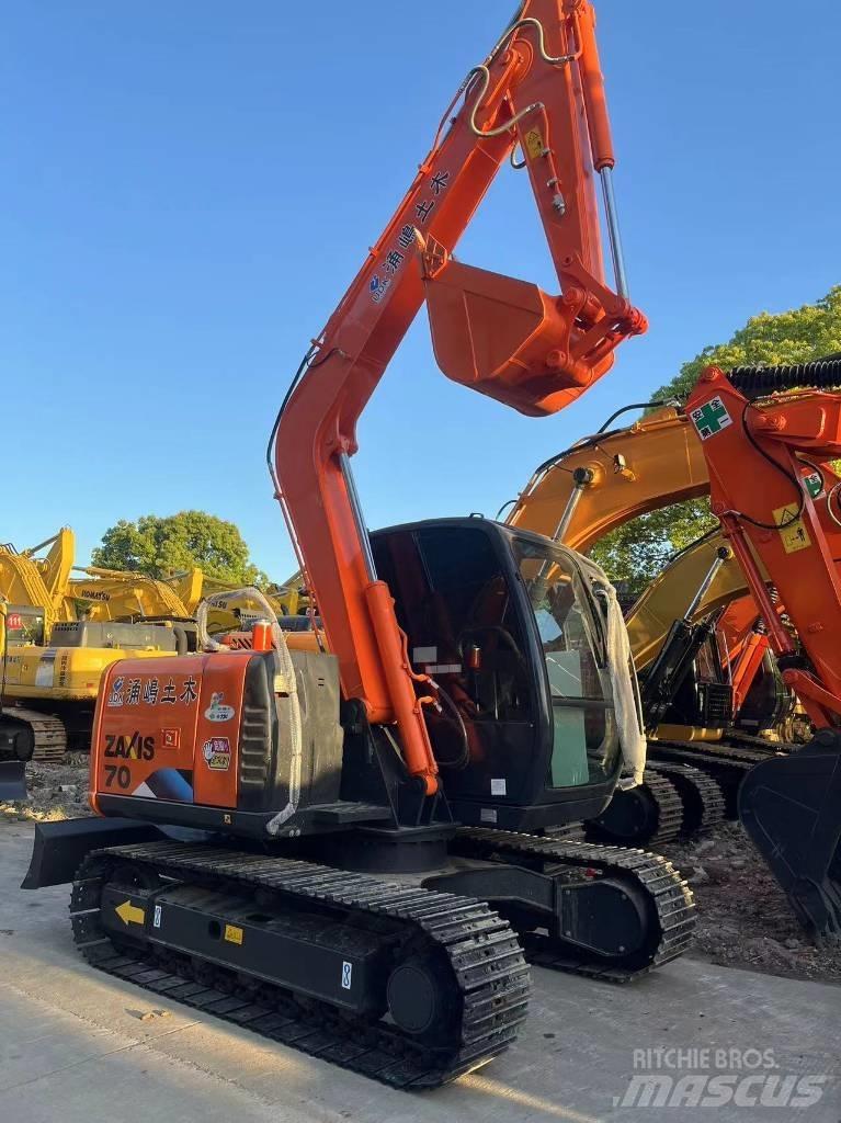 Hitachi ZX 70 Pelle sur chenilles