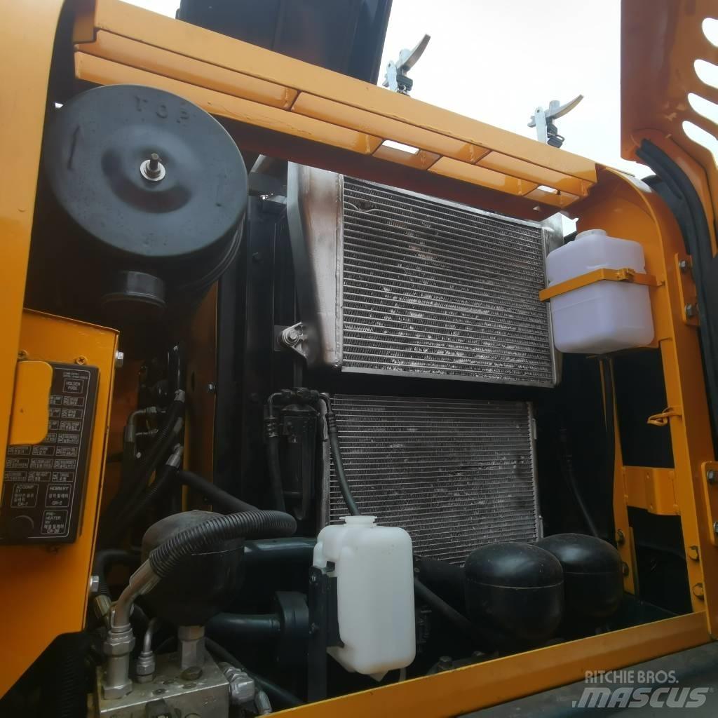 Hyundai R 150W Pelle sur pneus