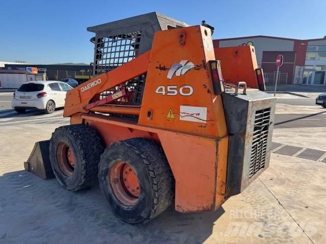 Daewoo 450P Chargeuse compacte