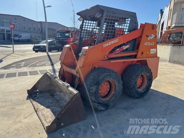 Daewoo 450P Chargeuse compacte