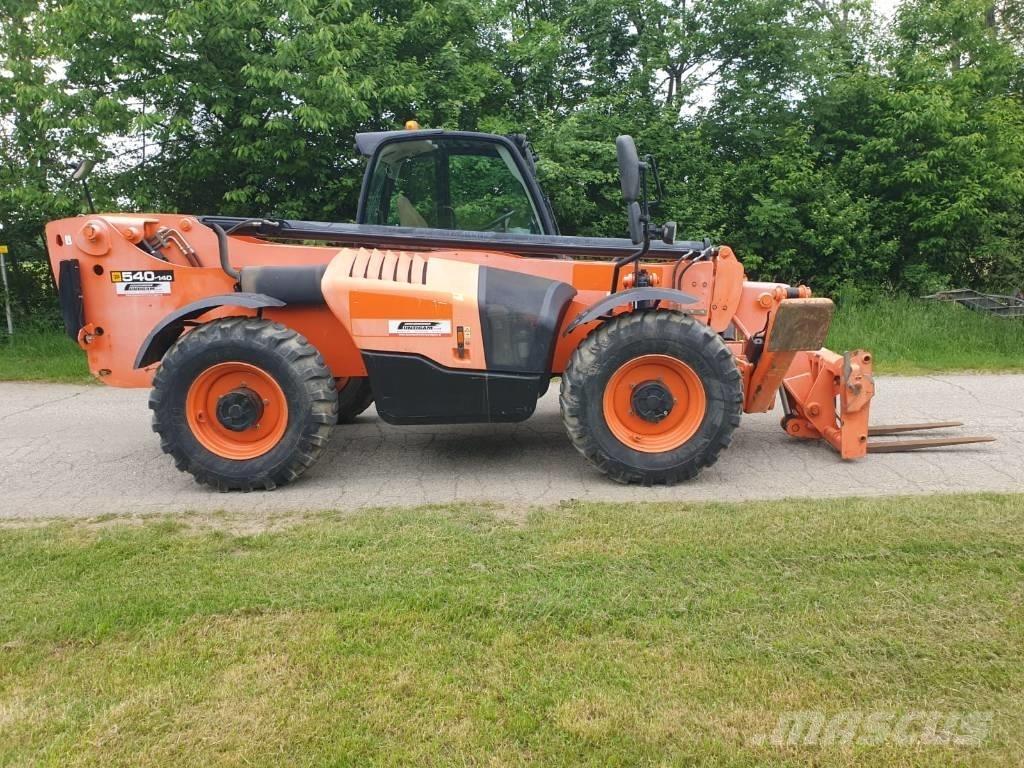 JCB 540-140 Chariot télescopique