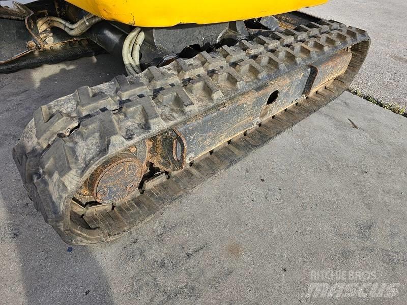 Komatsu PC 14 R-3HS Mini pelle < 7t