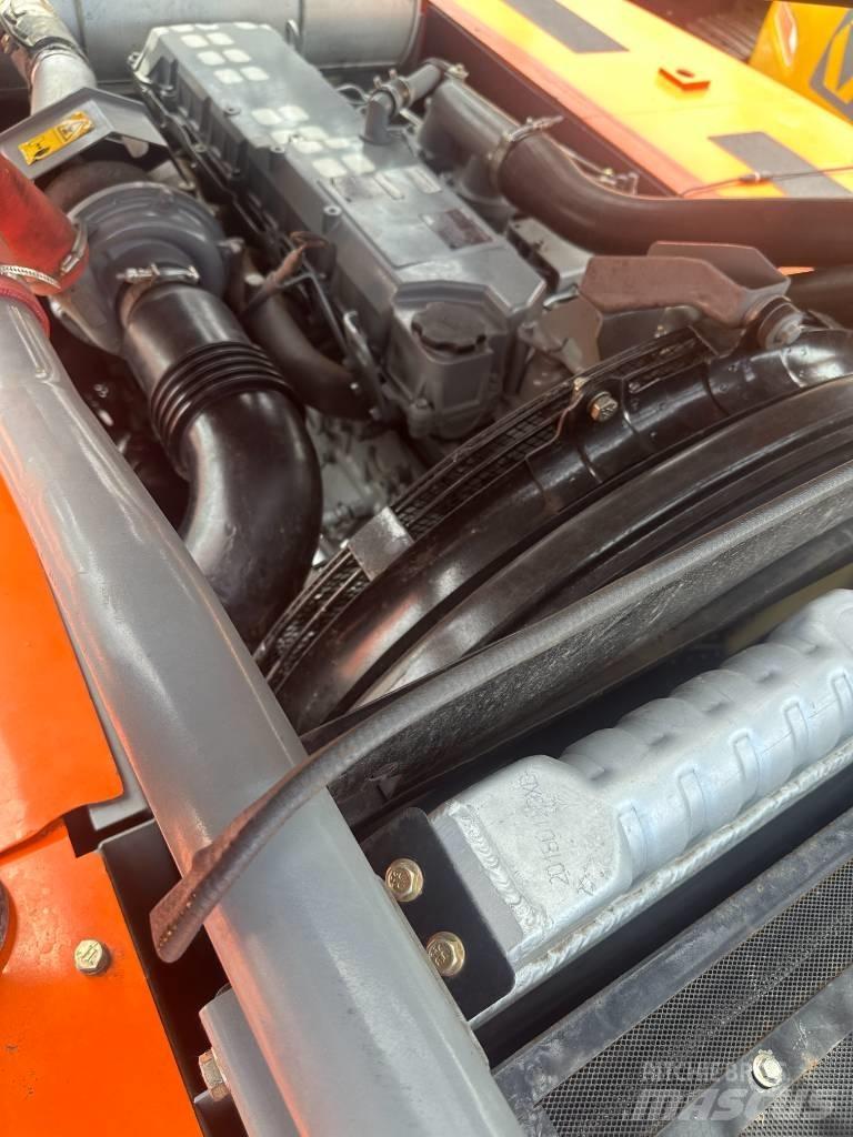 Hitachi ZX 350 Pelle sur chenilles