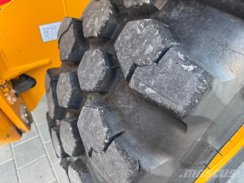 JCB 540-140 Chariot télescopique