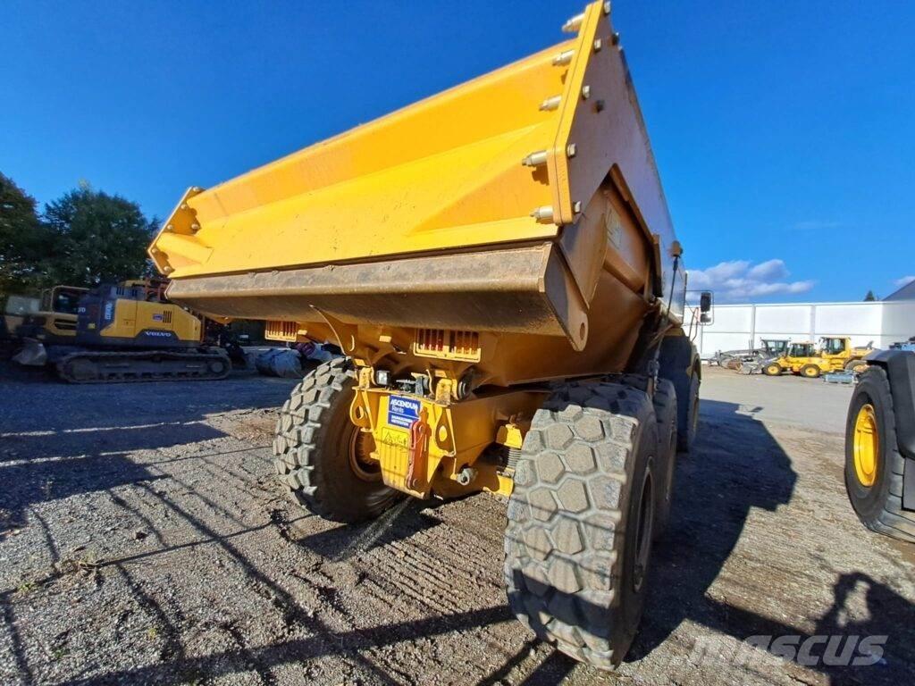 Volvo A25G Tombereau articulé
