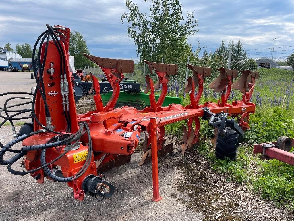 Kuhn Vari-Master 123 Charrue réversible
