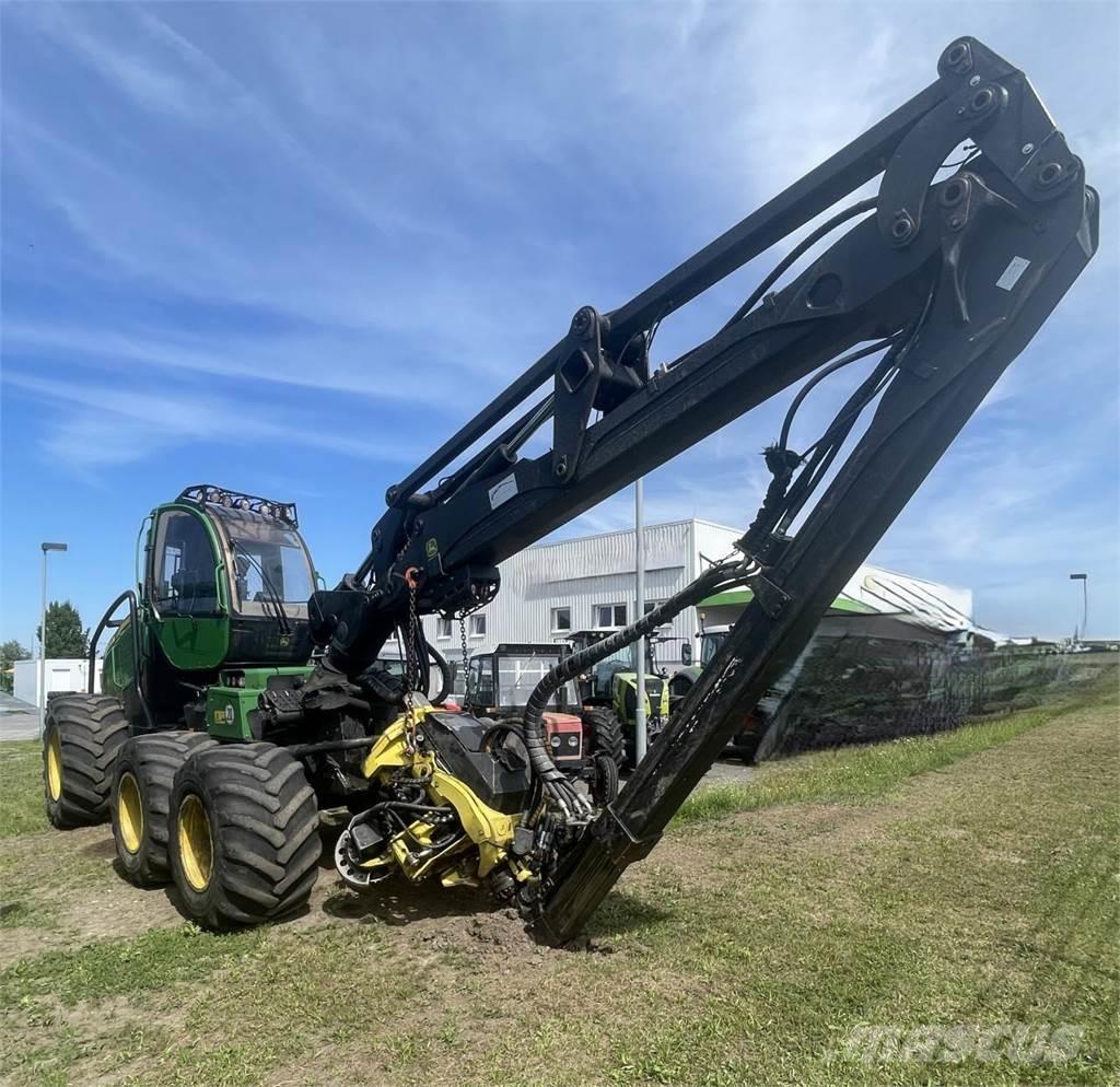 John Deere 1270 E Abatteuse