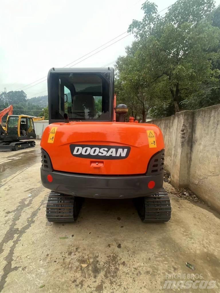 Doosan DH 60-7 Mini pelle < 7t