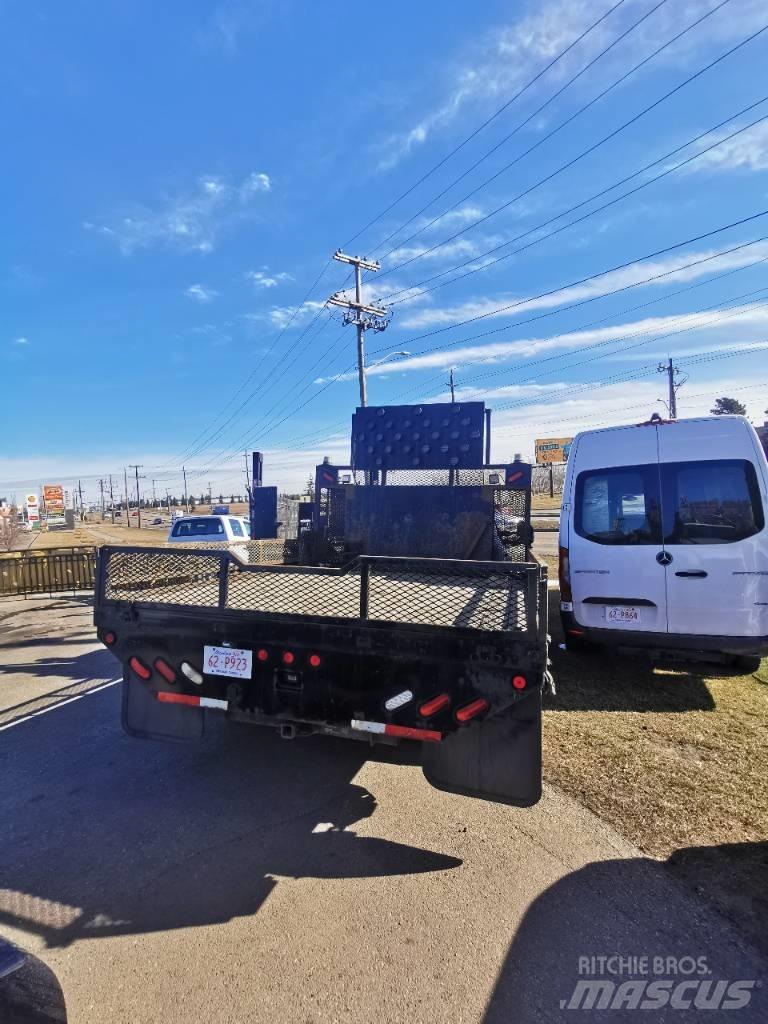 Ford F 550 XLT Camion plateau
