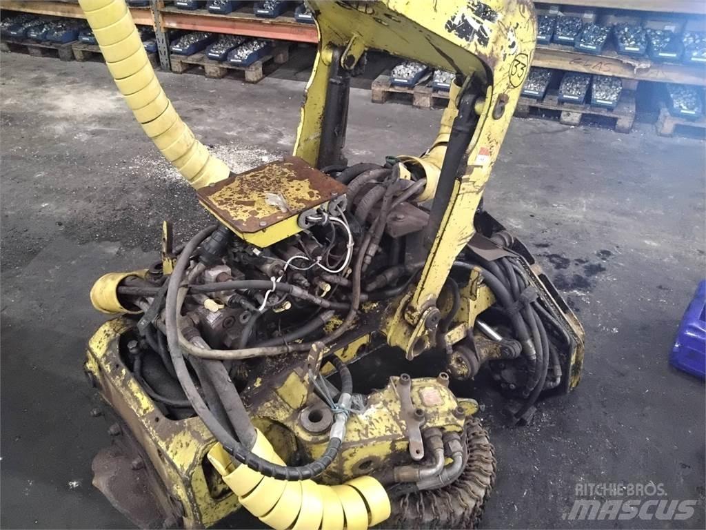 Timberjack 743 Tête d'abattage / ébranchage