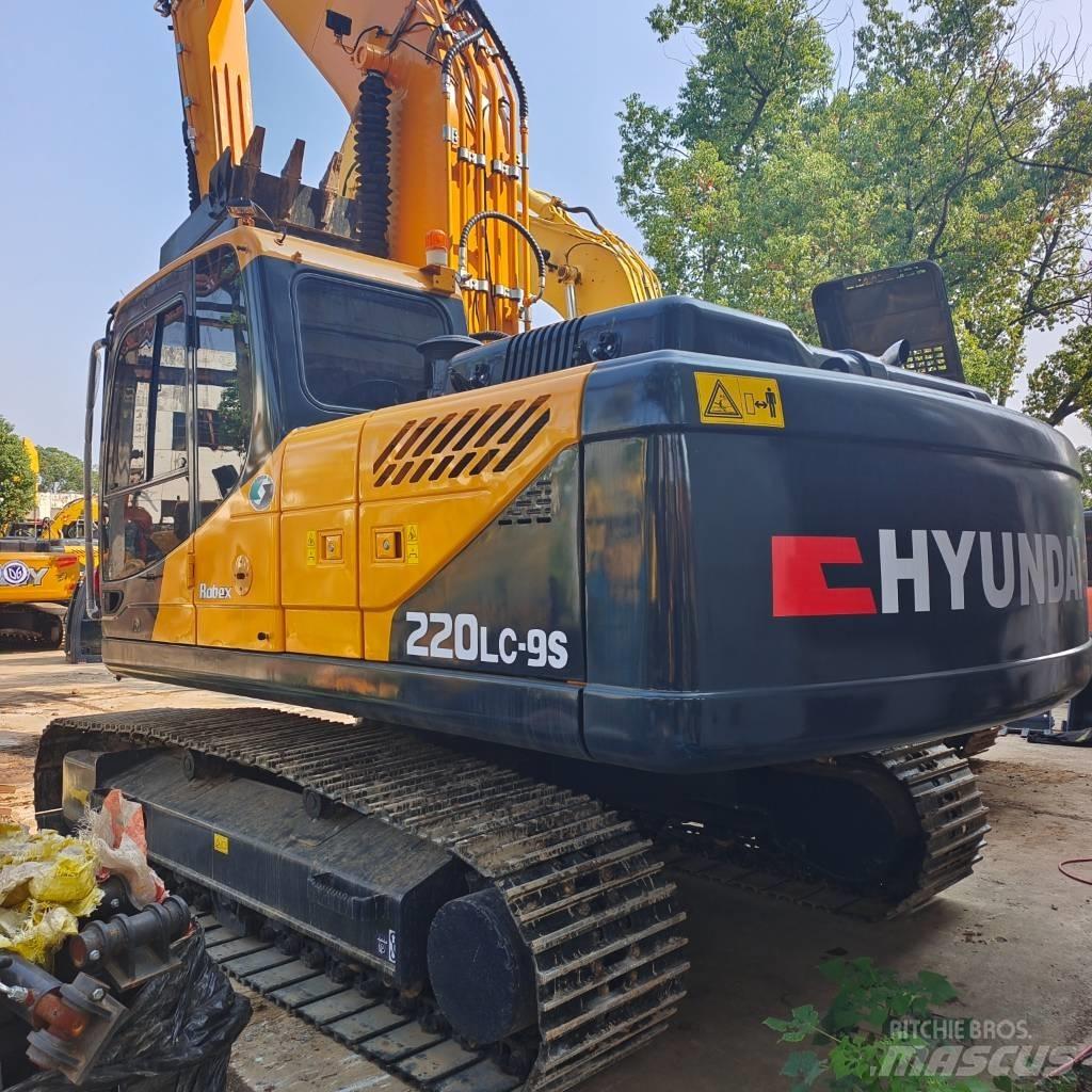 Hyundai 220lc-9s Pelle sur chenilles