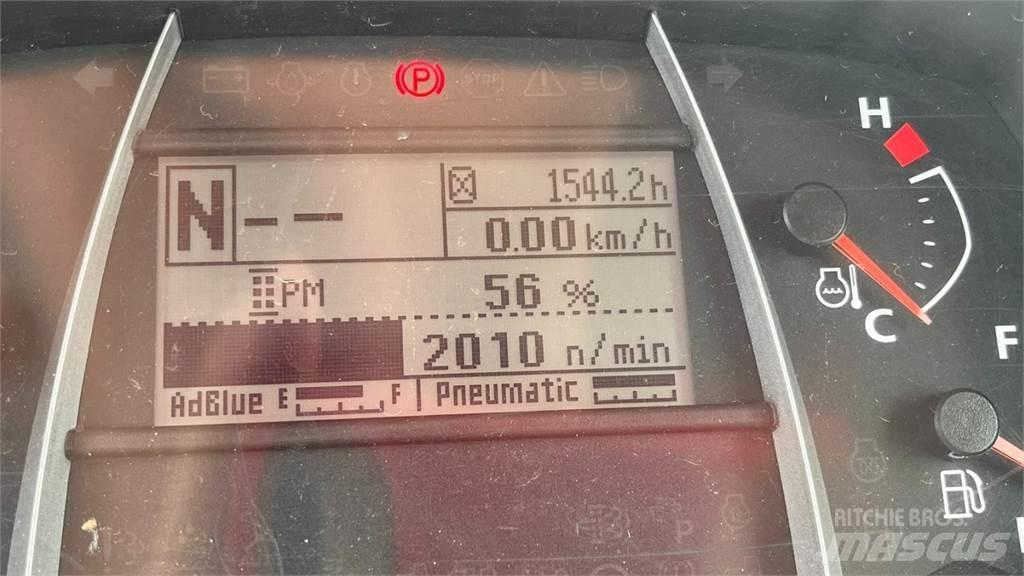Kubota M7153 Tracteur