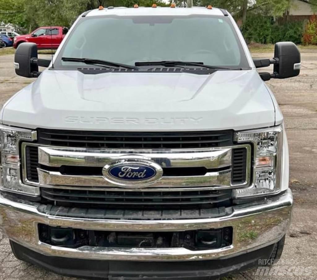 Ford F 350 XLT Autre camion