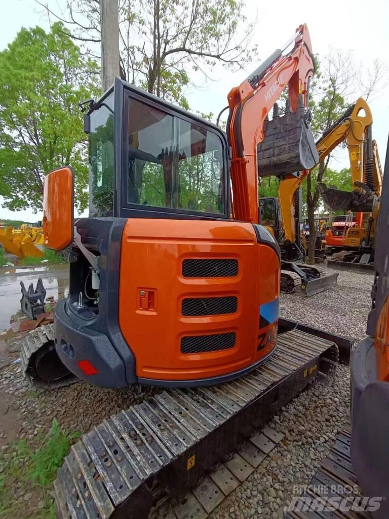 Hitachi ZX 55 UR Mini pelle < 7t
