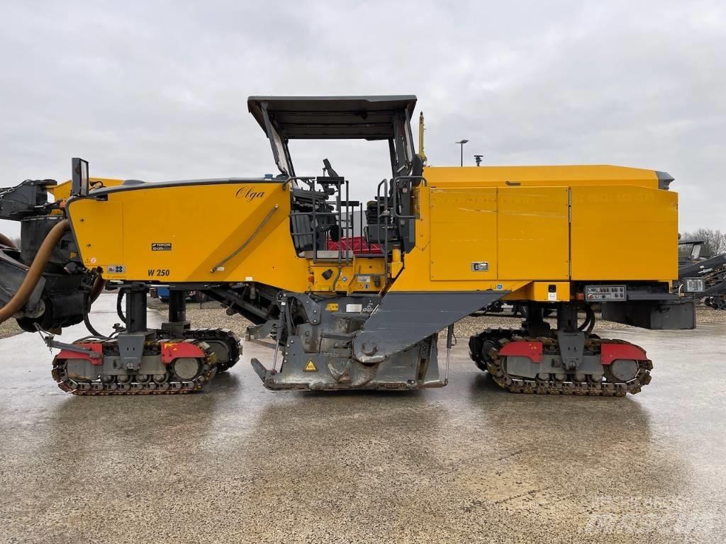 Wirtgen W250 Fraiseuse à froid