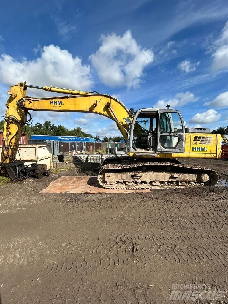 New Holland E 265 Pelle sur chenilles