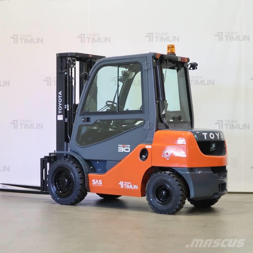 Toyota 02-8FDF30 Chariots diesel