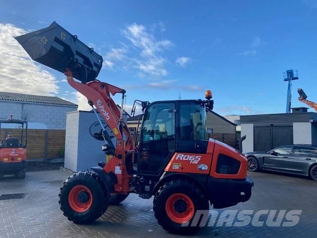Kubota R 065 Chargeuse sur pneus