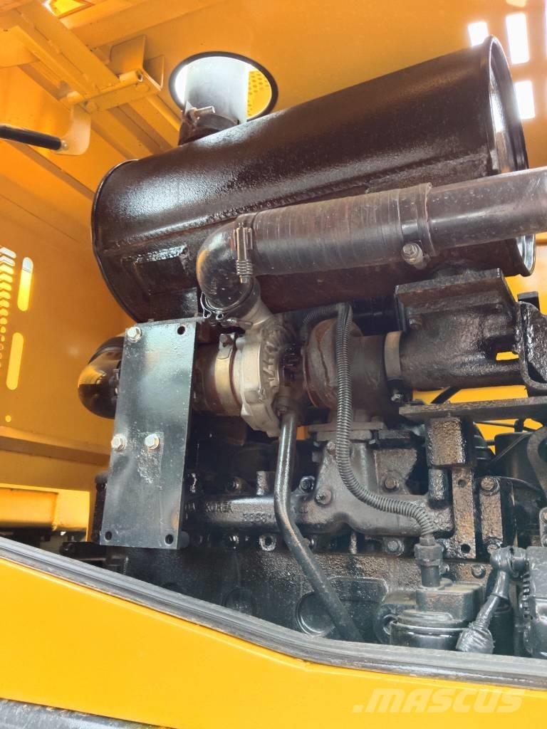 Komatsu WA 320-5 Chargeuse sur pneus