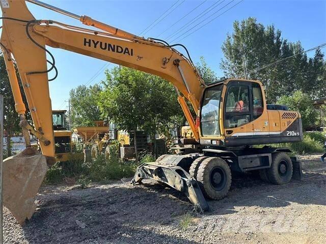 Hyundai 210W Pelle sur chenilles