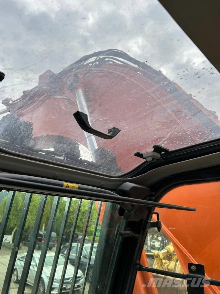 Hitachi ZX300LC-5 Pelle sur chenilles