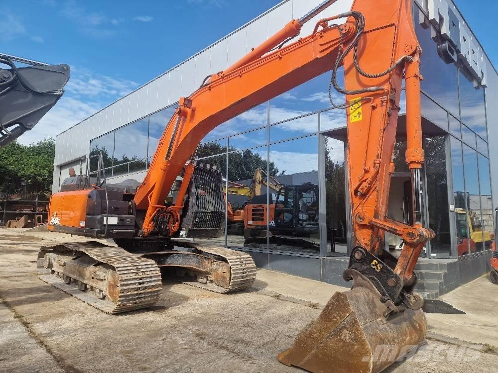 Hitachi ZX300LC-5 Pelle sur chenilles