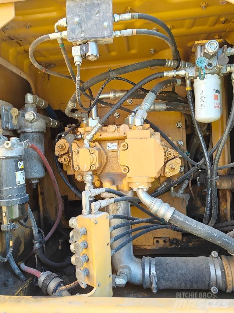 CAT 320 EL Pelle sur chenilles