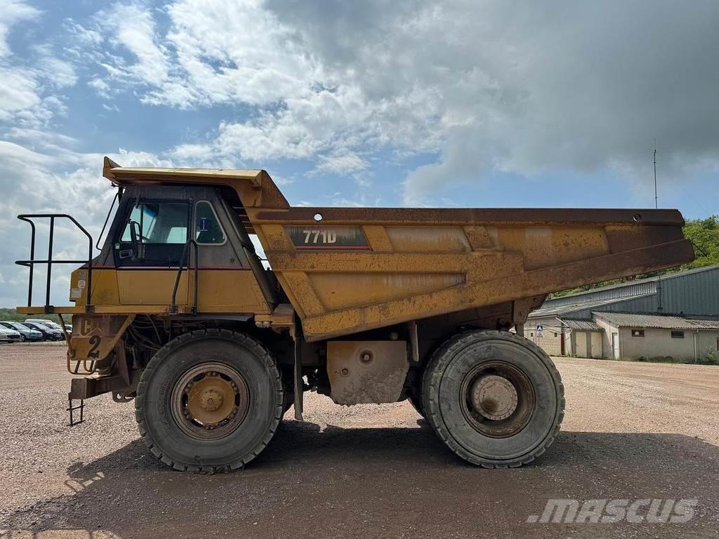 CAT 771D Mini tombereau