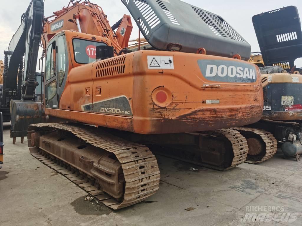 Doosan DX 300 LC Pelle sur chenilles