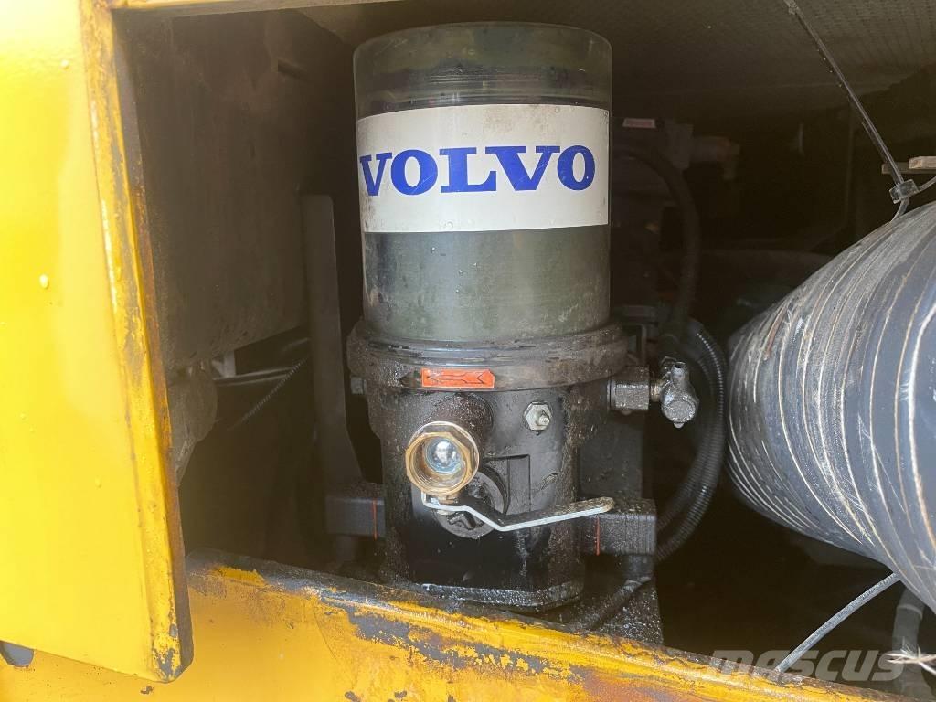 Volvo ABG 6820 Finisseur