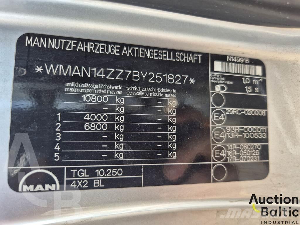 MAN TGL10.250 Camion porte engin