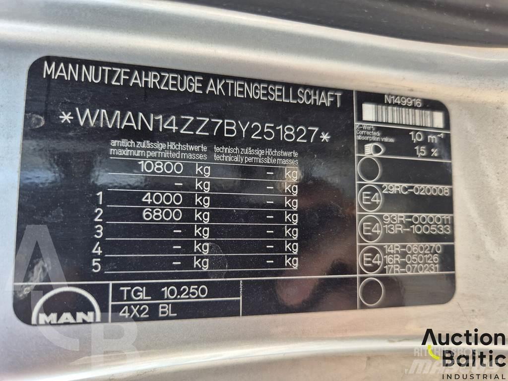 MAN TGL10.250 Camion porte engin