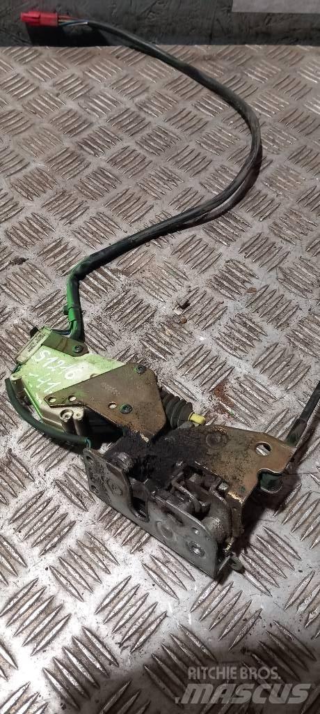 Scania R 440    1889268 Cabines